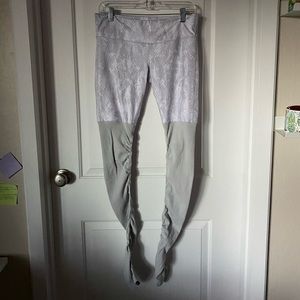 Alo Yoga Goddess Legging - snake skin pattern, M